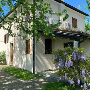 Giaron Apartment